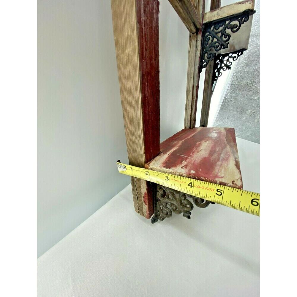 Vintage Red Barn Wood 4 Pane Window Wall Shelf Christmas Hollyberry Shadow Box - Picture 8 of 12
